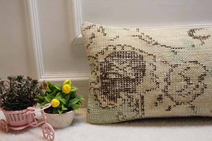 Handmade Beige Anatolian Lumbar Pillow Cover: Upcycled Kilim, 12x24 inch