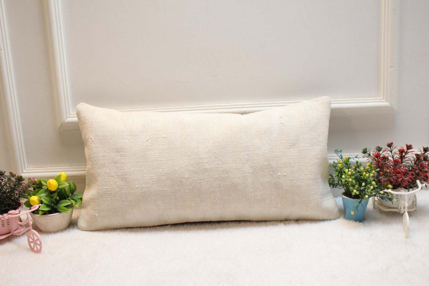 Handmade White Kilim Lumbar Pillow Cover: Upcycled Wool, 12x24 inch