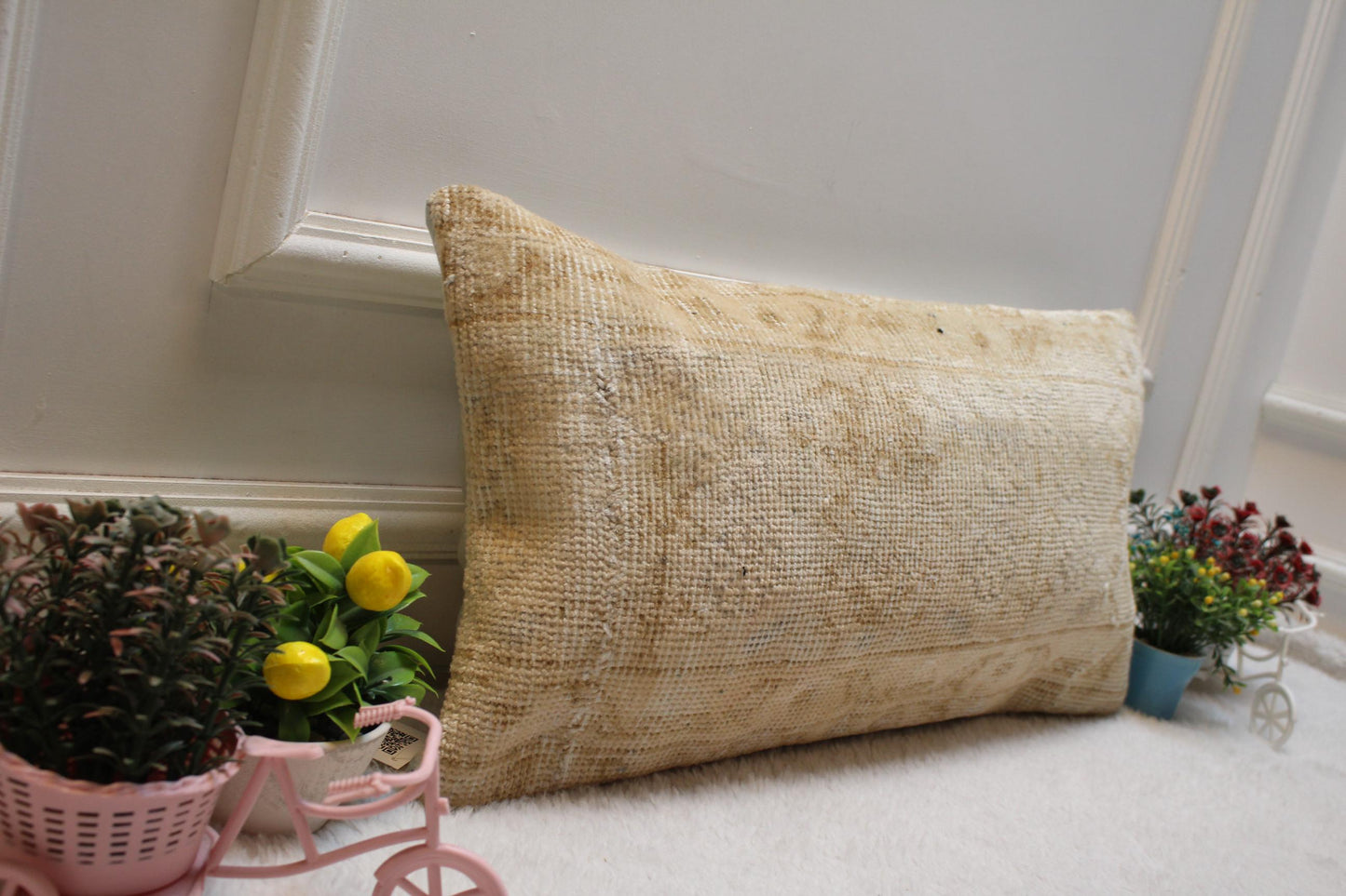 Beige Turkish Rug Lumbar Pillow Cover: Vintage Home Design (12x24in)