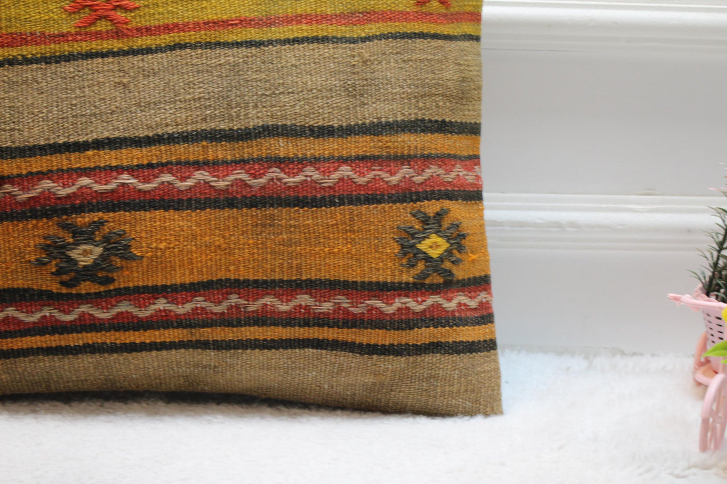 Vintage Turkish Kilim Pillow Cover: Handmade Wool, 16x16 Square