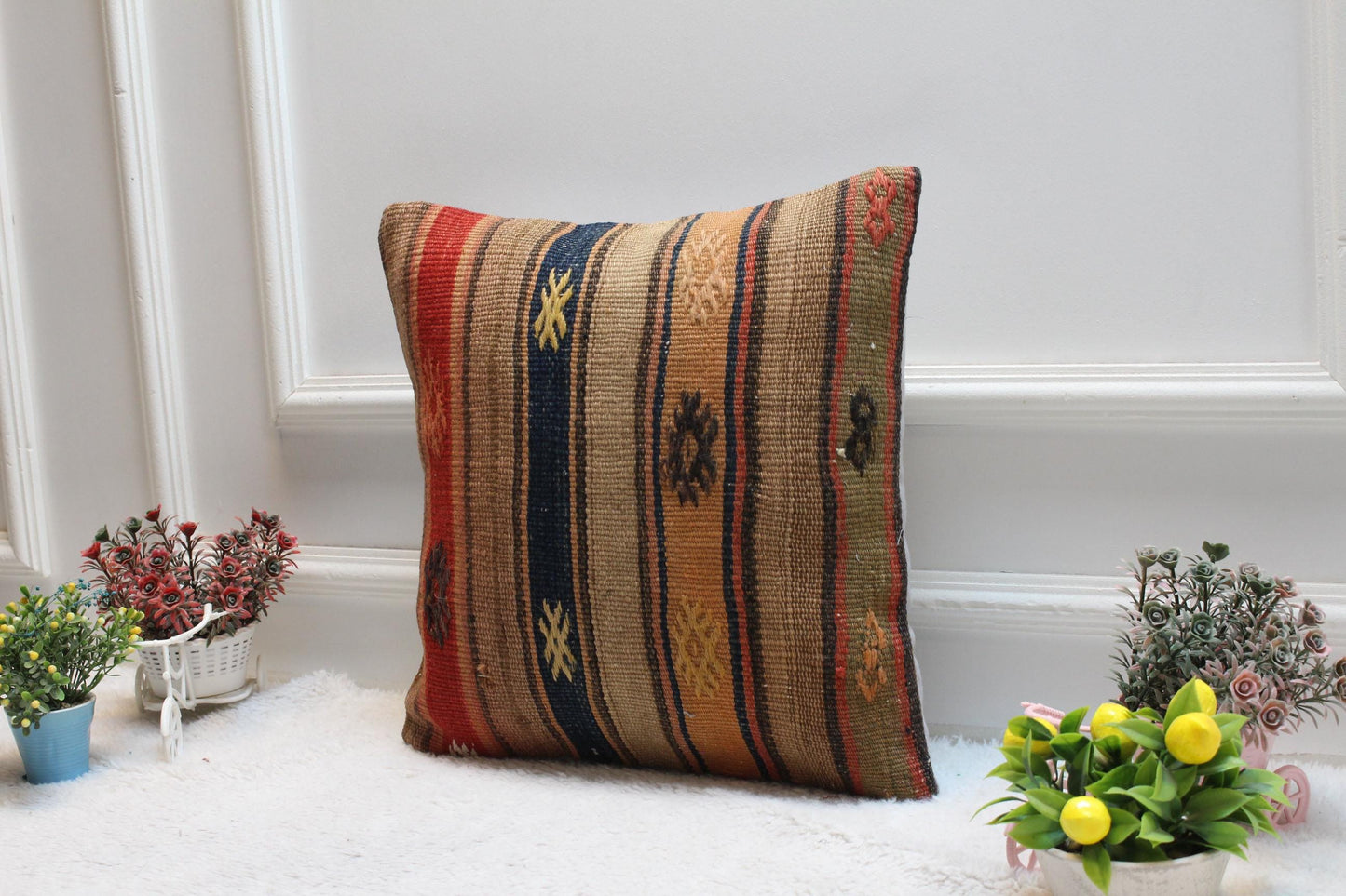 Handmade Kilim Pillow Cover: Boho Woven Rug Cushion (16x16 in)