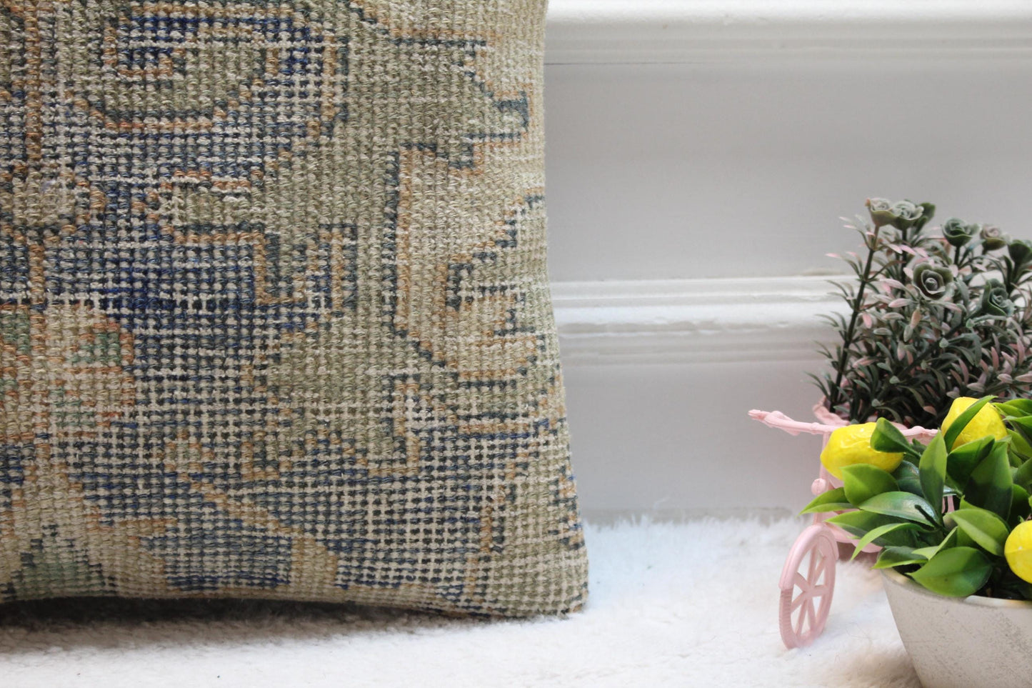 Geometric Kilim Pillow Cover: Upcycled Turkish Rug, 16x16 inch