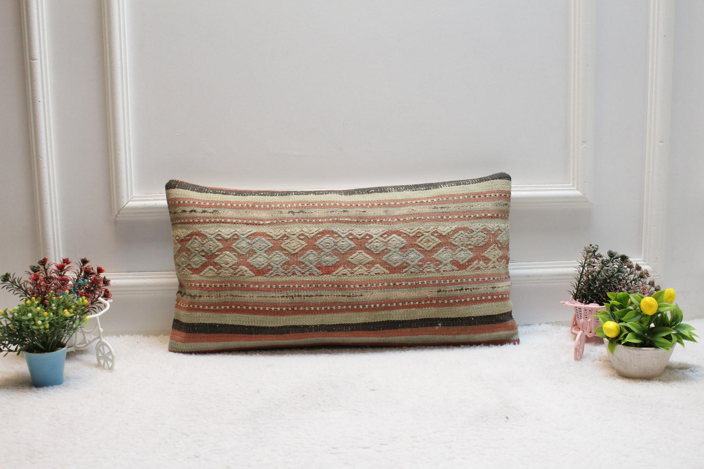 Handmade Geometric Kilim Pillow Cover: Vintage Woven Wool, 12x24 inch