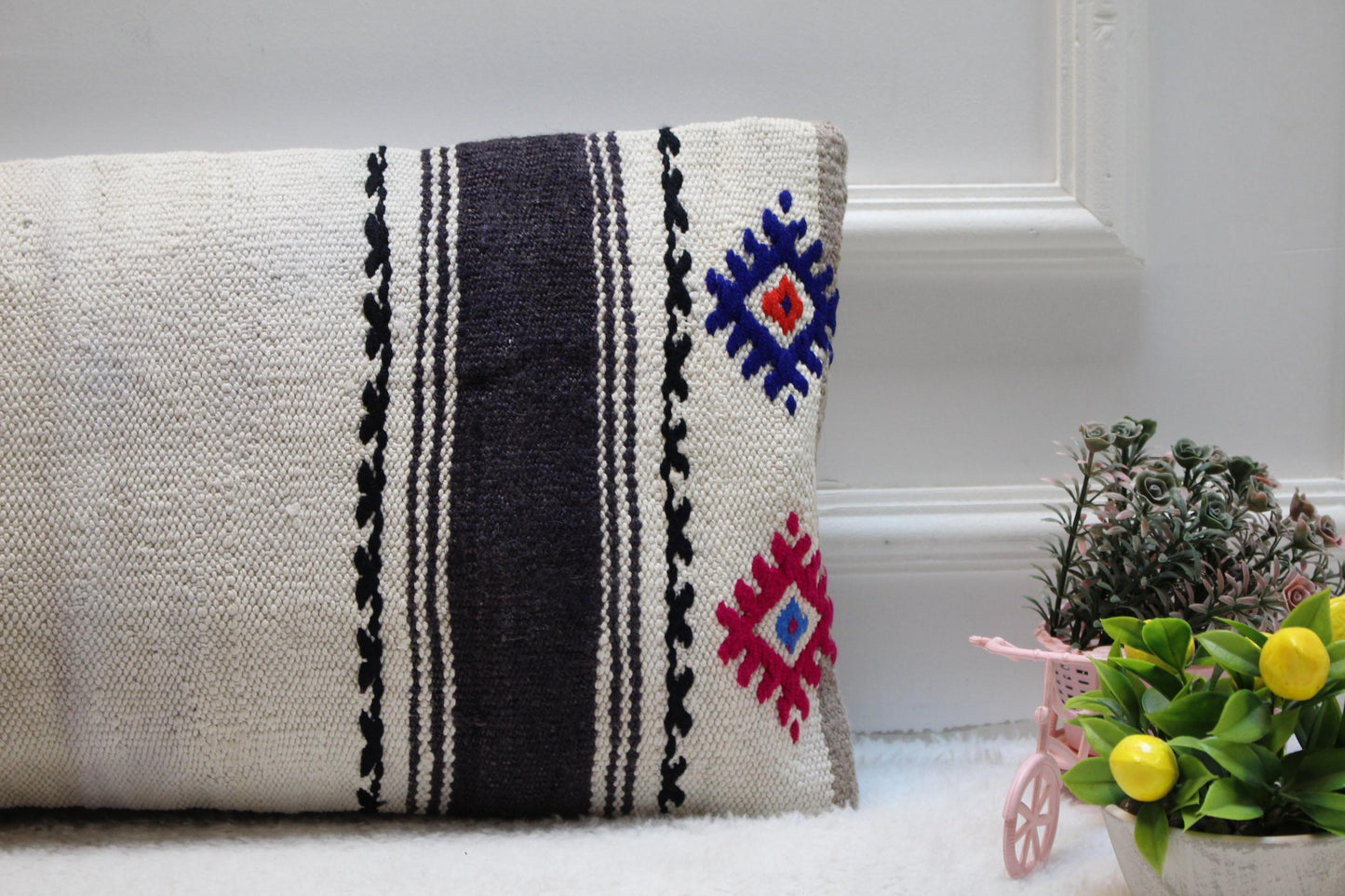White Turkish Kilim Lumbar Pillow Cover: Vintage Woven Rug, 12x24 inch