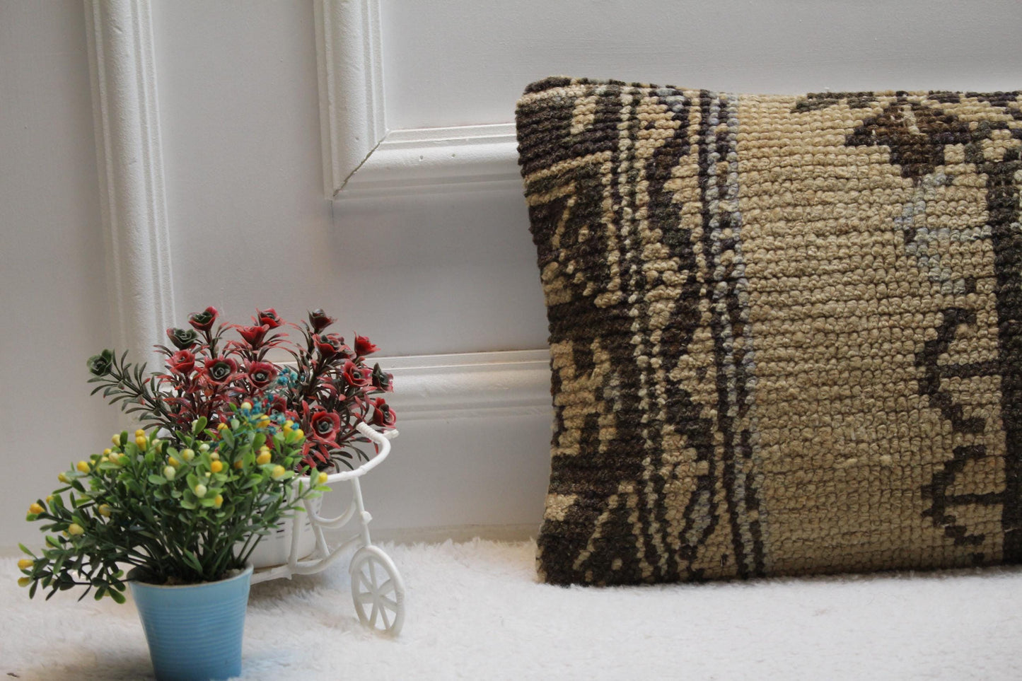 Vintage Turkish Rug Lumbar Pillow Cover: Beige Wool Anatolian Pillow (12x24 in)