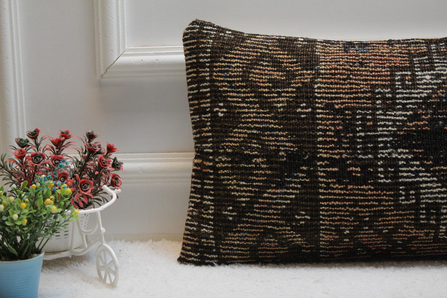 Handmade Kilim Lumbar Pillow Cover: Geometric Boho Design (12x24 inc)