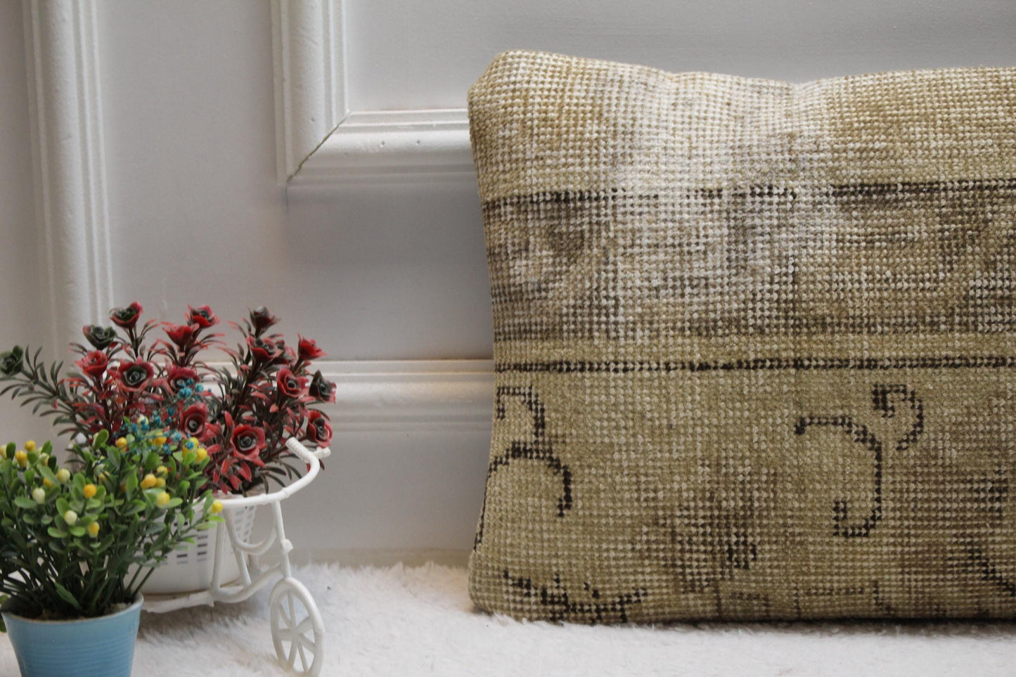 Beige Vintage Turkish Rug Lumbar Pillow Cover: Handmade Wool, 12x24 inch