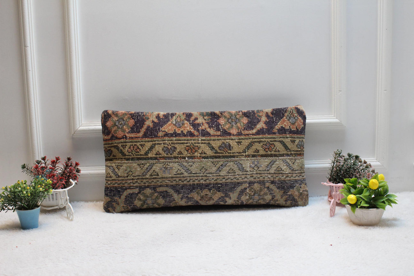 Vintage Turkish Rug Lumbar Pillow Cover: Organic Wool, 12x24 inch