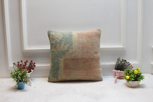 Vintage Turkish Rug Pillow Cover: Boho Home Decor (16x16 in)
