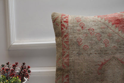 Vintage Turkish Kilim Pillow Cover: Upcycled Woven Rug, 16x16 inch