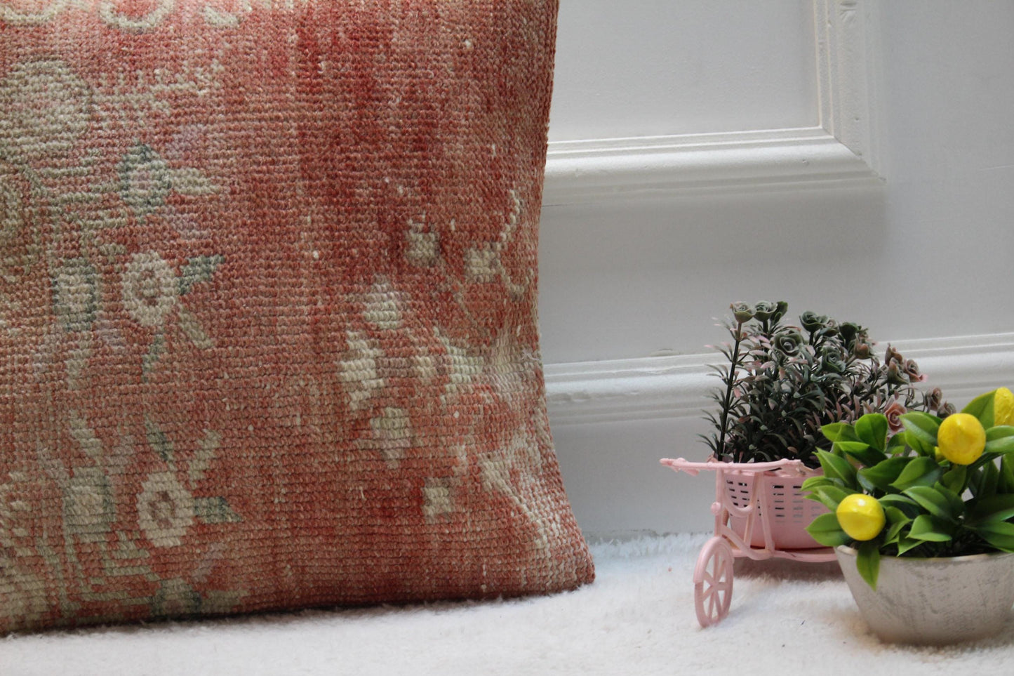 Handmade Kilim Pillow Cover: Floral Turkish Rug, 16x16 inc