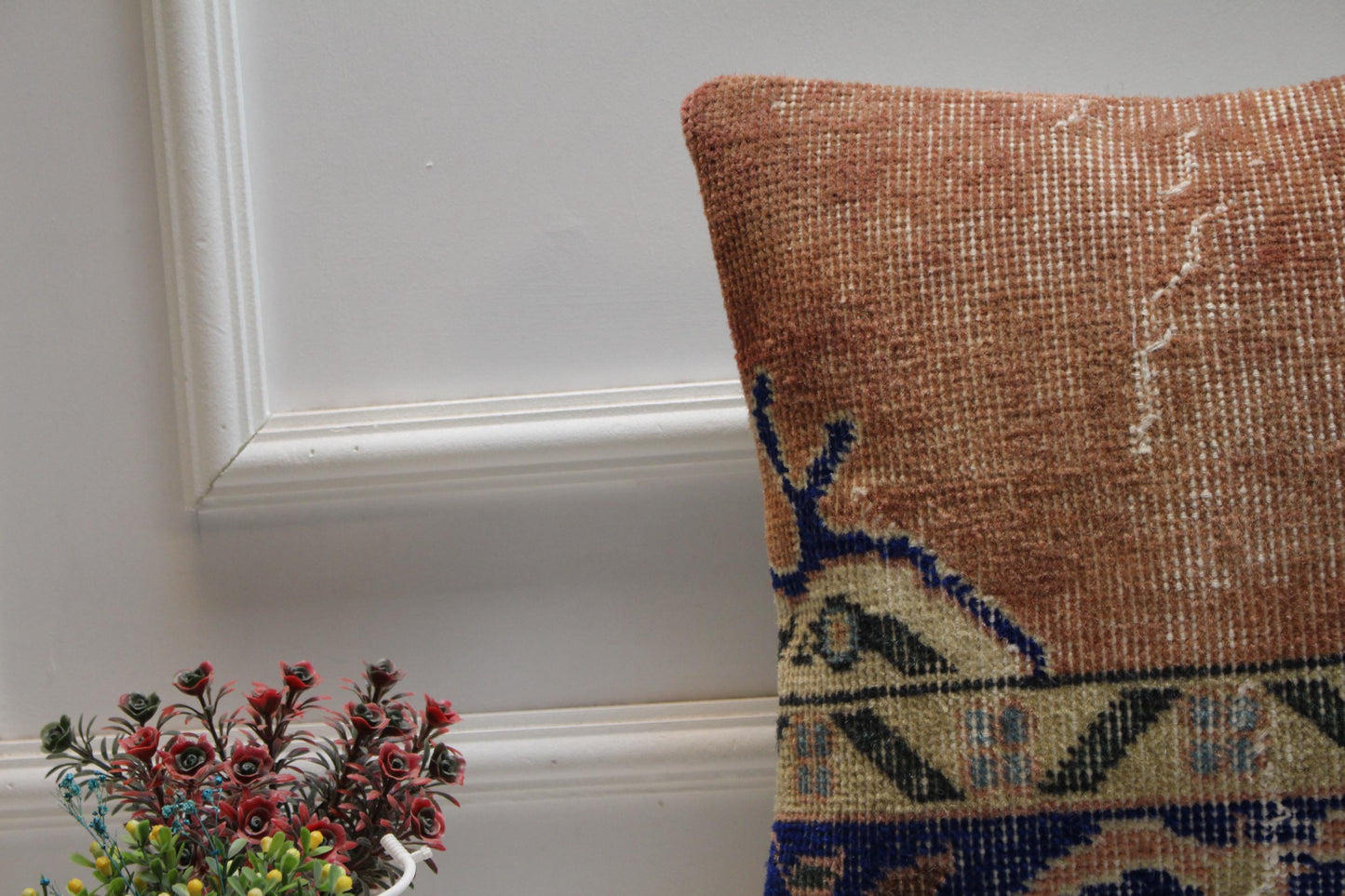 Handmade Turkish Rug Pillow Cover: Upcycled Boho Home Decor (16x16 in)