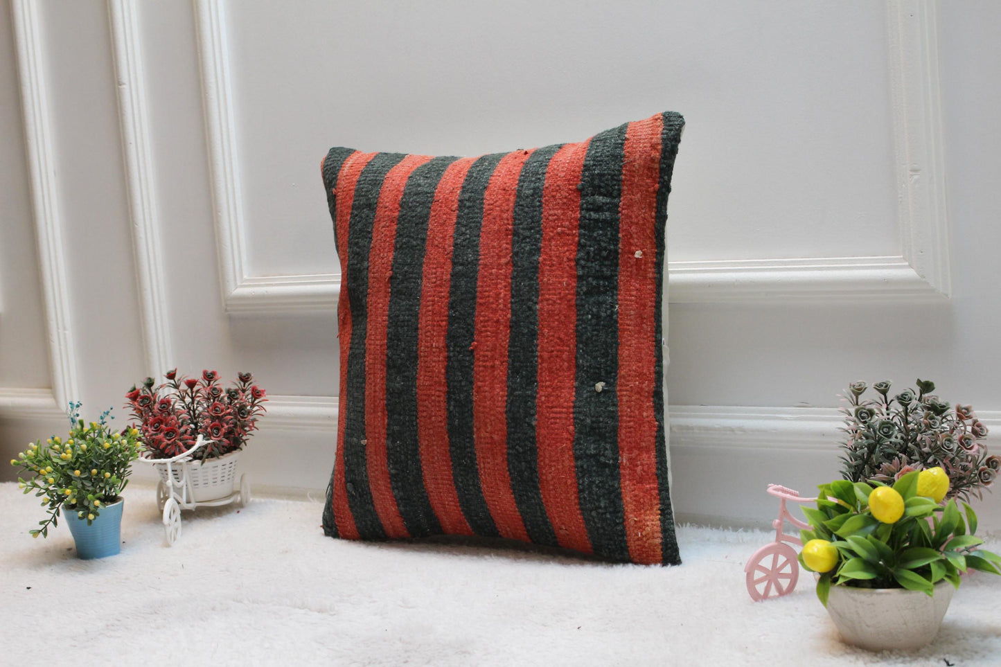 Red and Black Kilim Pillow Cover: Boho Home Decor (16x16 in)