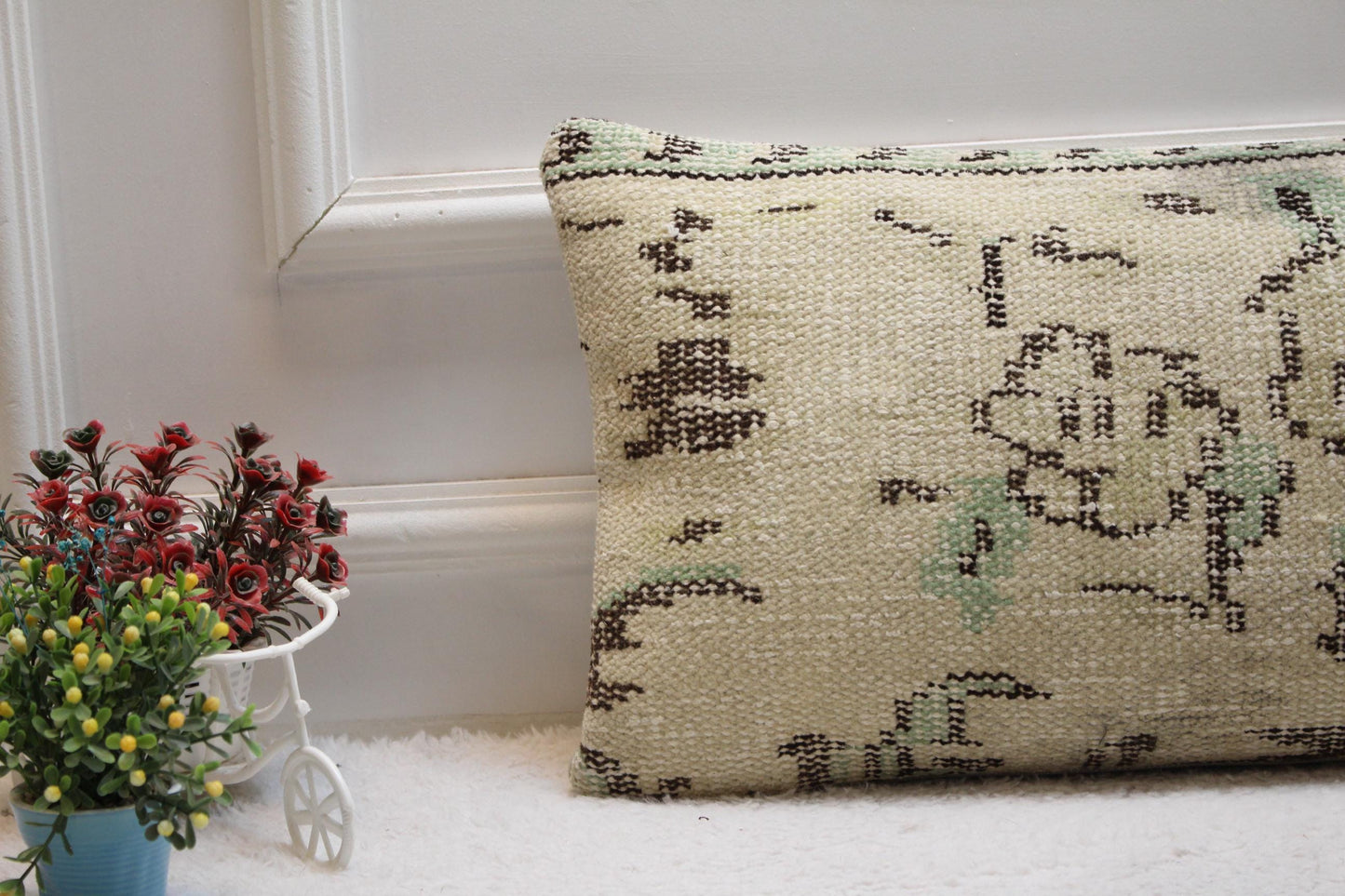 Floral Kilim Lumbar Pillow Cover: Organic Wool Throw Pillow, 12x24 inch