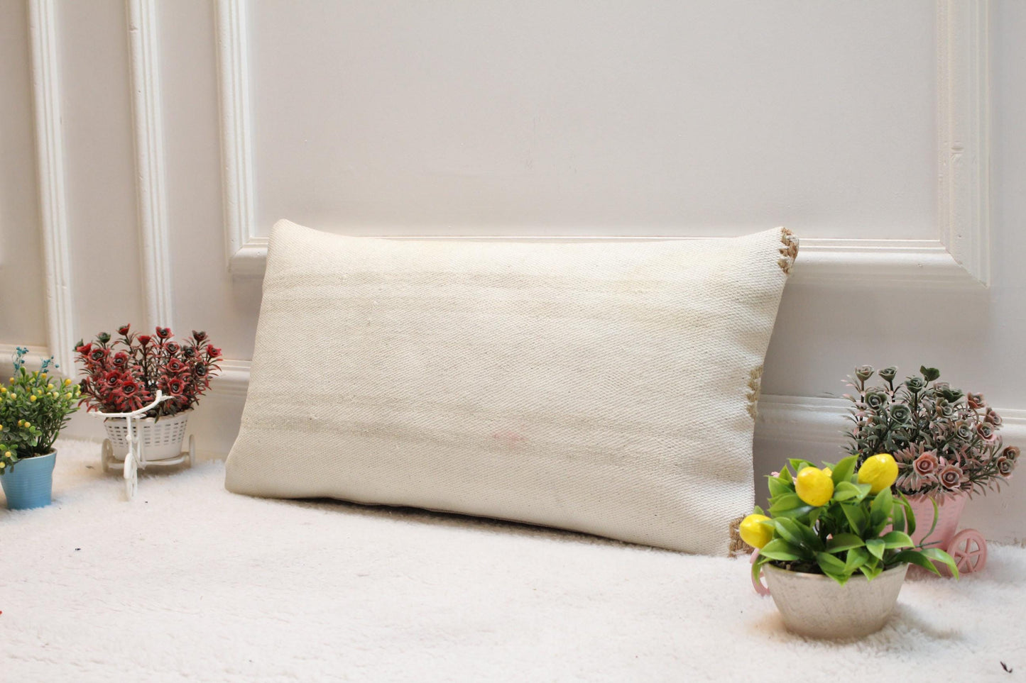 Handmade White Kilim Pillow Cover: Upcycled Woven Rug, 12x24 inch