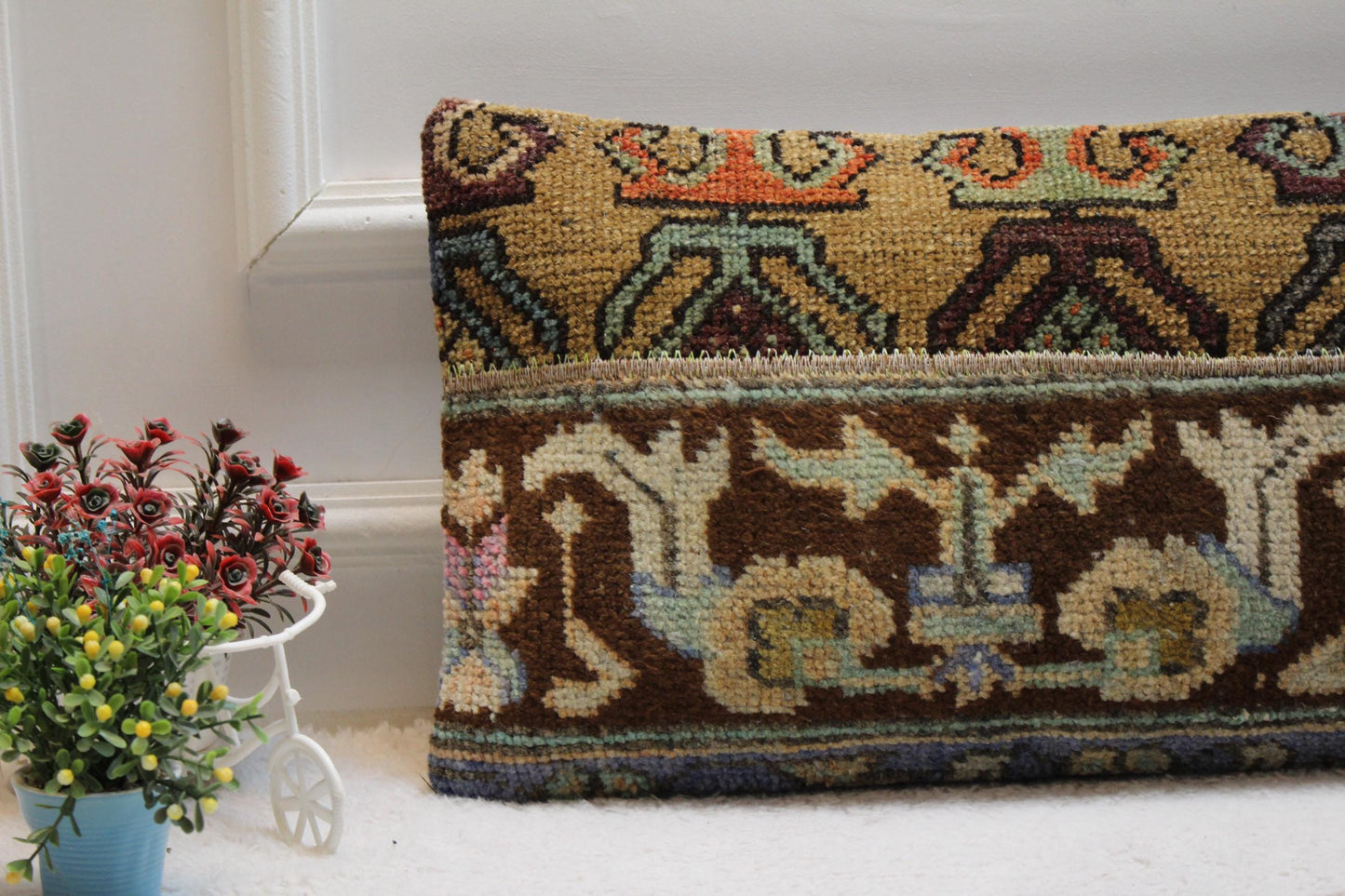 Handmade Kilim Lumbar Pillow Cover: Vintage Boho Rug Pillow (12x24 in)