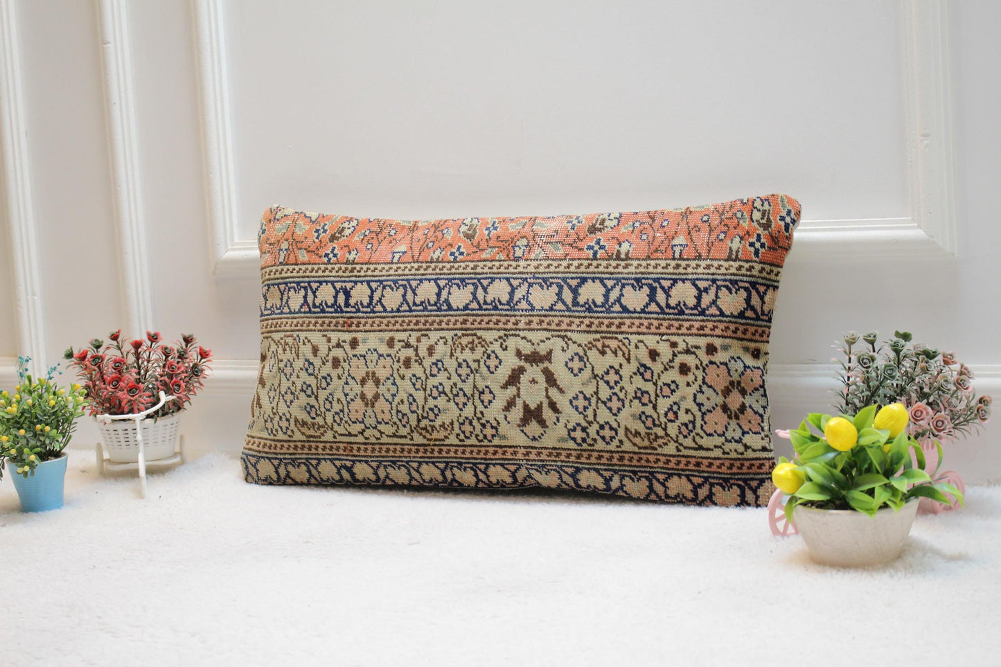 Handmade Floral Kilim Pillow Cover: Upcycled Turkish Rug, 12x24 inc