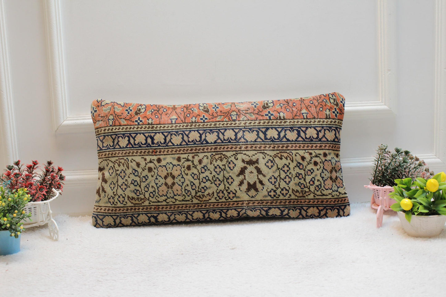 Handmade Floral Kilim Pillow Cover: Upcycled Turkish Rug, 12x24 inc