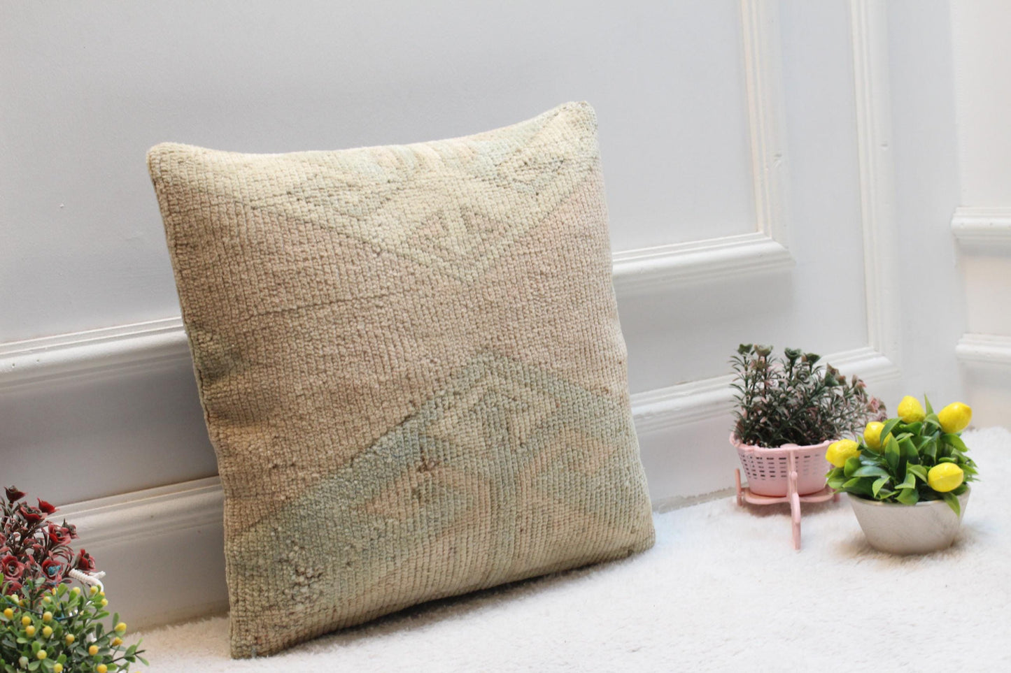 Handmade Turkish Rug Pillow Cover: Upcycled Kilim, 16x16 inch