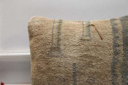 Handmade Turkish Rug Pillow Cover: Vintage Wool Kilim, 16x16 inch