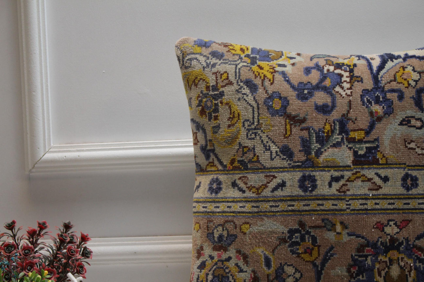 Handmade Floral Kilim Pillow Cover: Turkish Rug, Boho Decor (16x16 inch)