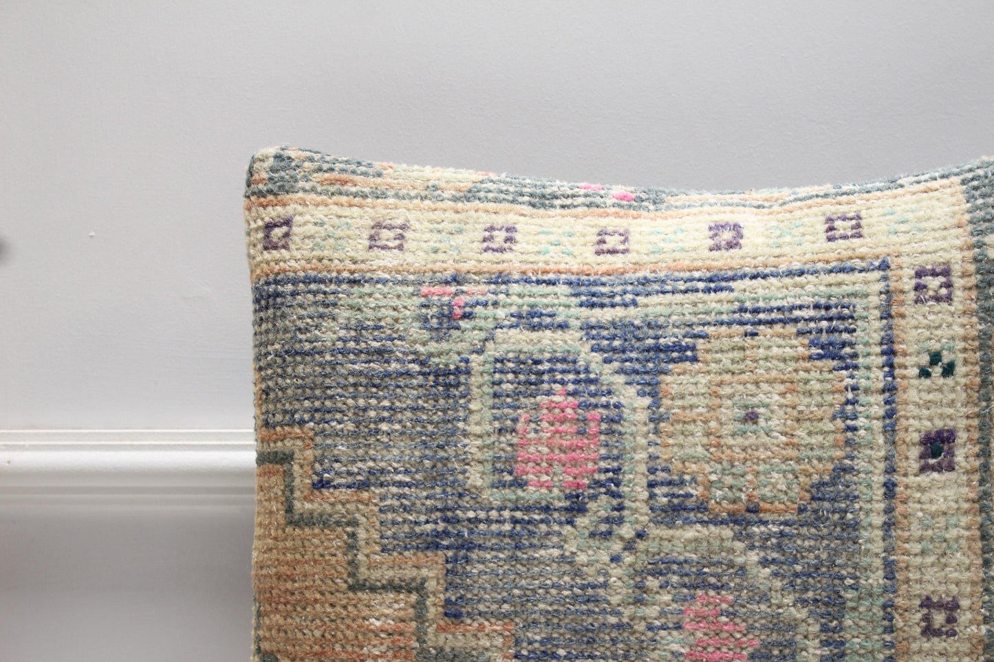Floral Turkish Rug Pillow Cover: Handmade Wool Kilim, 16x16 inc