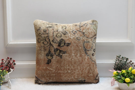 Floral Turkish Rug Pillow Cover: Vintage Wool Throw Pillow (16x16 in)