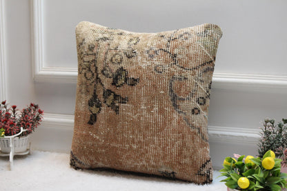 Floral Turkish Rug Pillow Cover: Vintage Wool Throw Pillow (16x16 in)