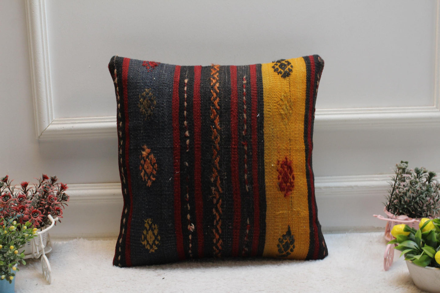 Handmade Kilim Pillow Cover: Organic Wool Boho Decor (16x16 inc)