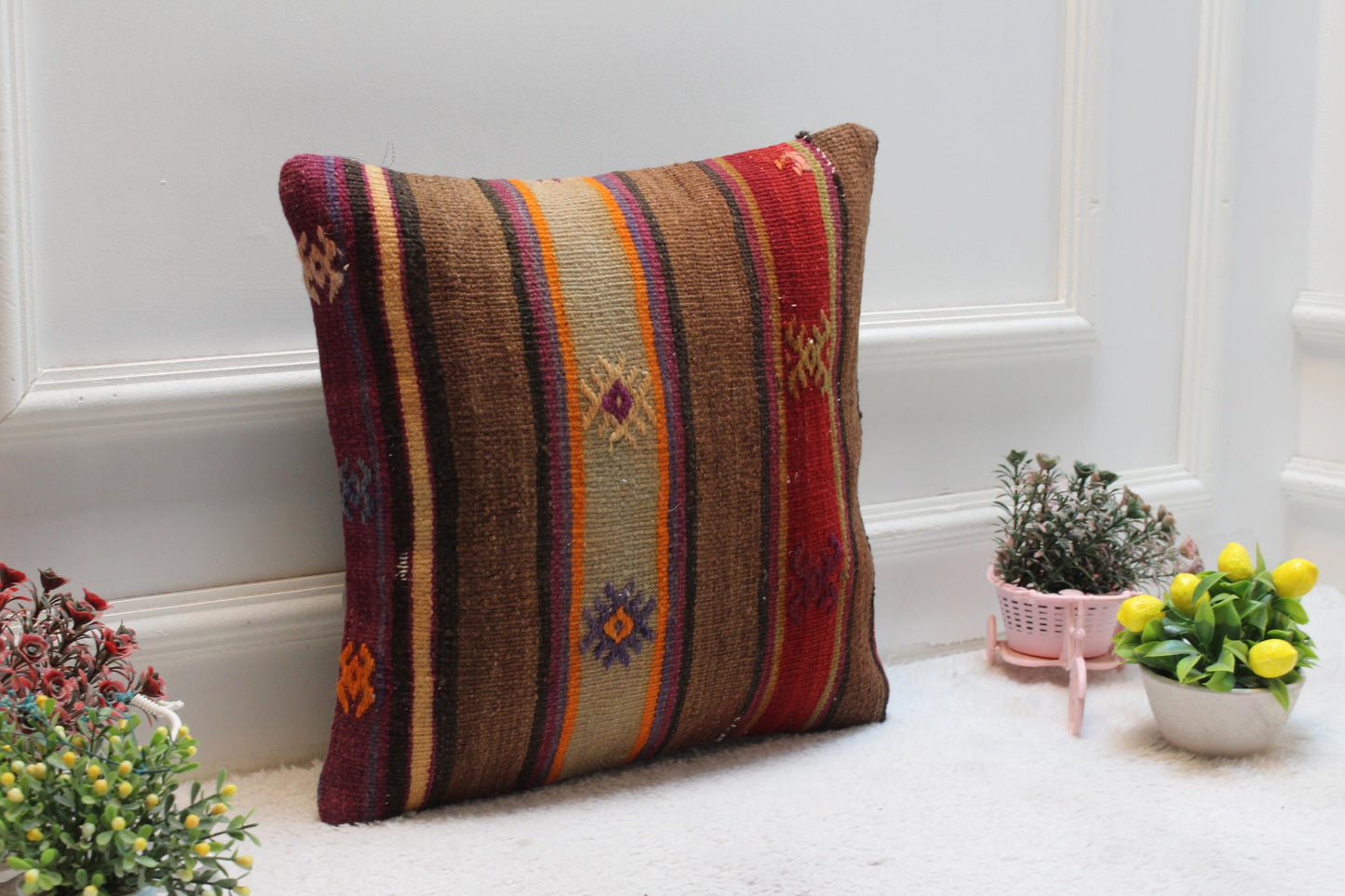 Handmade Kilim Pillow Cover: Vintage Wool Throw Cushion (16x16 Inch)