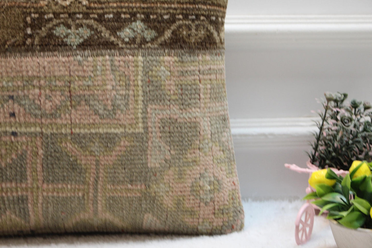 Vintage Turkish Rug Pillow Cover: Patchwork Wool Throw Pillow (16x16 in)