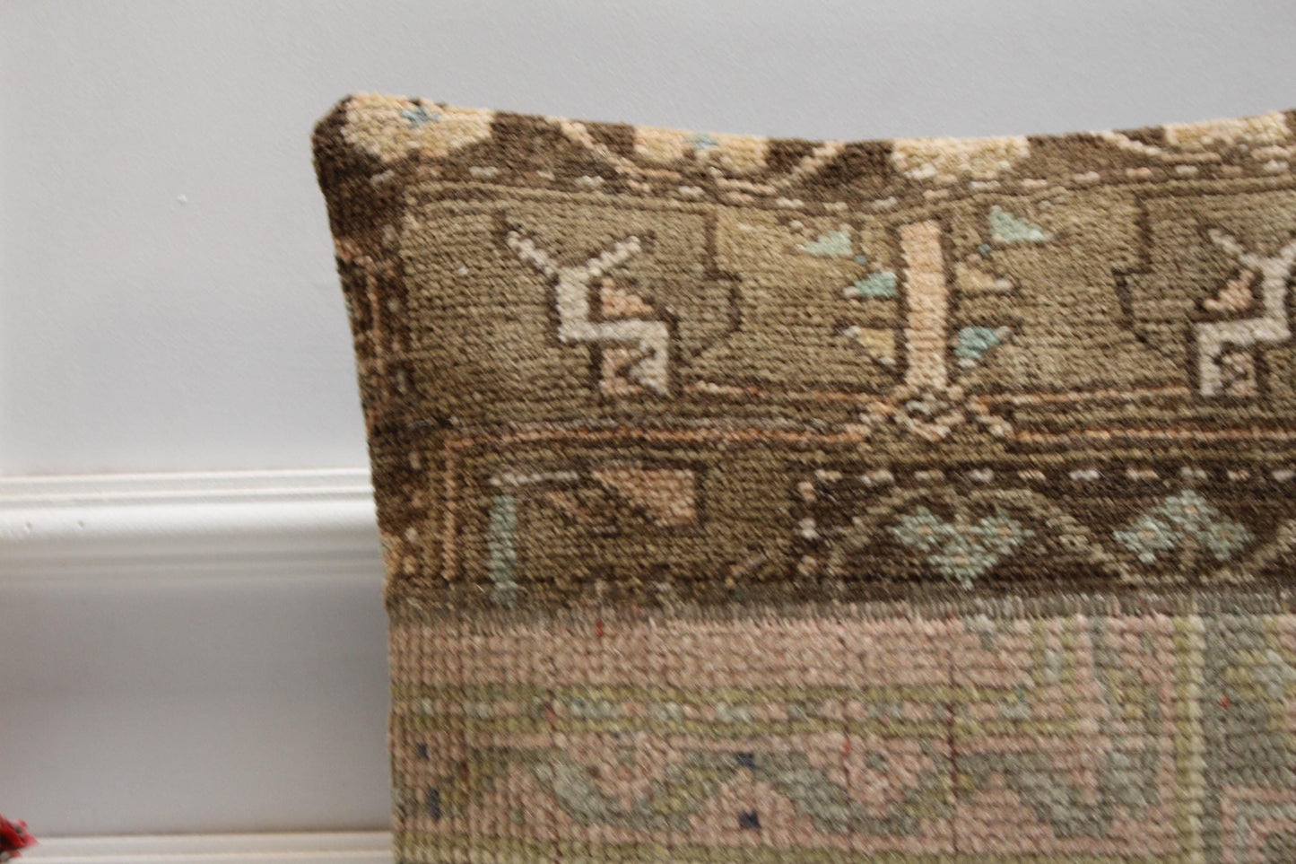 Vintage Turkish Rug Pillow Cover: Patchwork Wool Throw Pillow (16x16 in)