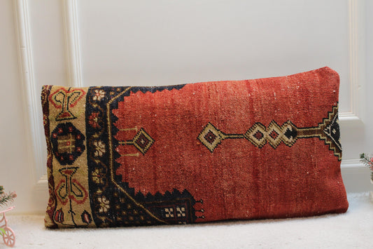 Handmade Kilim Pillow Cover: Vintage Turkish Rug, Boho Decor (16x32 in)