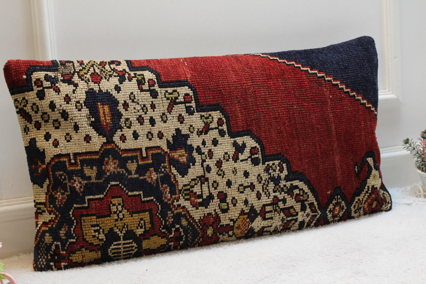 Handmade Lumbar Kilim Pillow Cover: Vintage Turkish Rug, 16x32 inch
