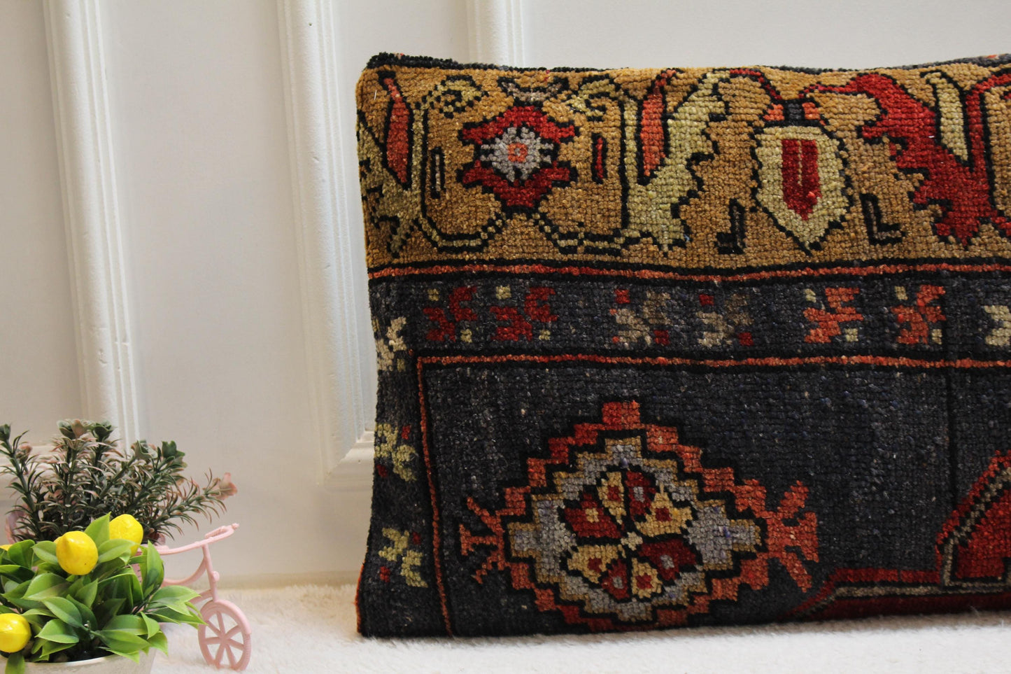 Handmade Kilim Pillow Cover: Boho Turkish Rug Lumbar Pillow (16x32 in)