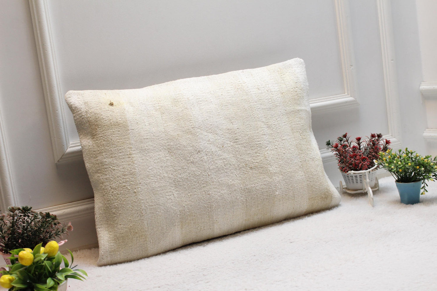 Handmade Kilim Pillow Cover: Upcycled Woven Rug, Beige Brown (16x24 inc)