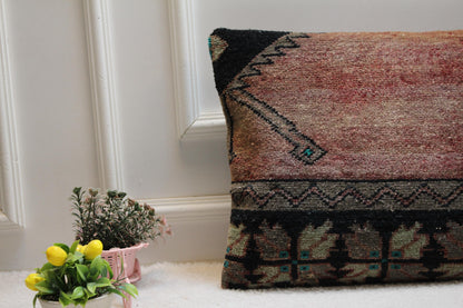 Handmade Turkish Lumbar Pillow Cover: Vintage Kilim Rug, 16x24 inch