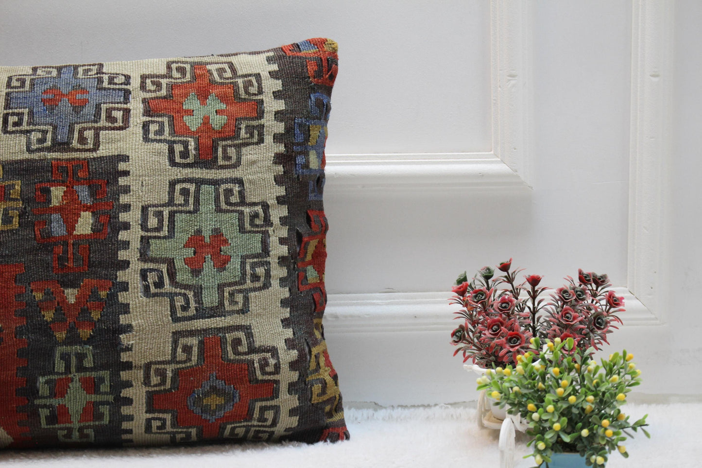 Geometric Kilim Pillow Cover: Handmade Upcycled Woven Rug, 16x24 inch