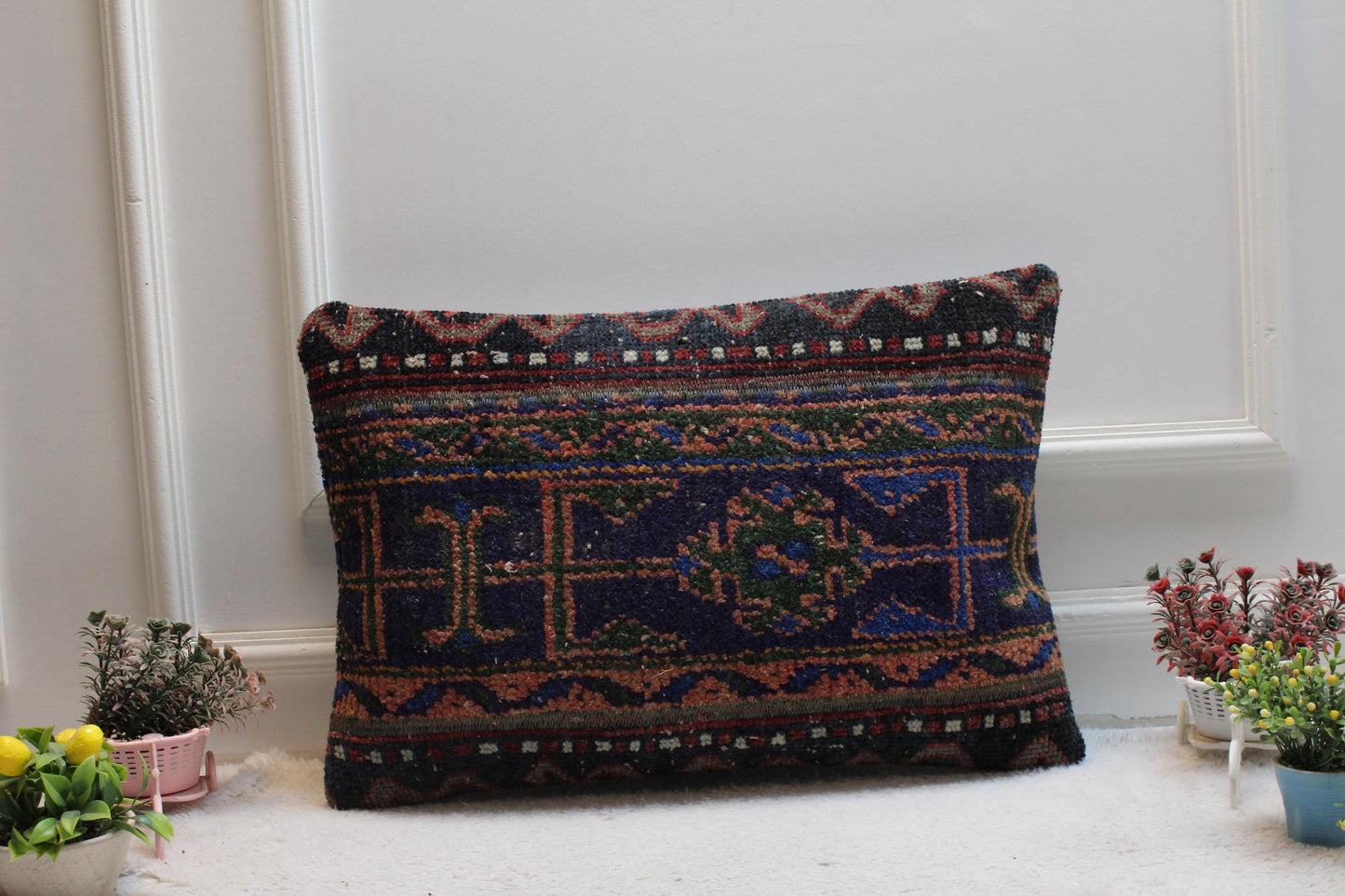 Handmade Turkish Rug Lumbar Pillow Cover: Vintage Woven Design (16x24 in)