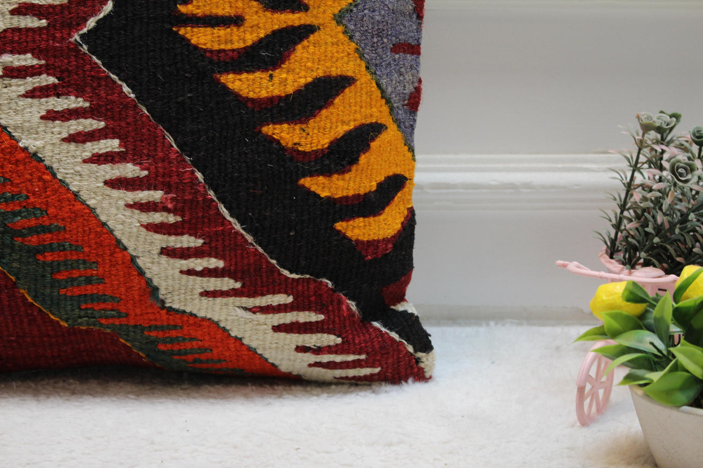 Geometric Kilim Pillow Cover: Handmade Woven Wool, 16x16 inch