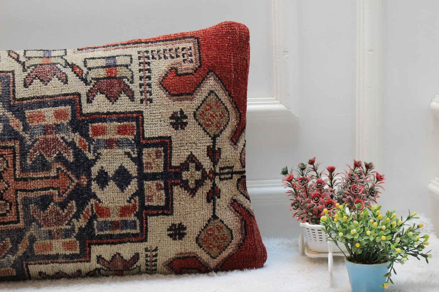 Large Turkish Rug Pillow Cover: Boho Lumbar Pillow (16x32 in)