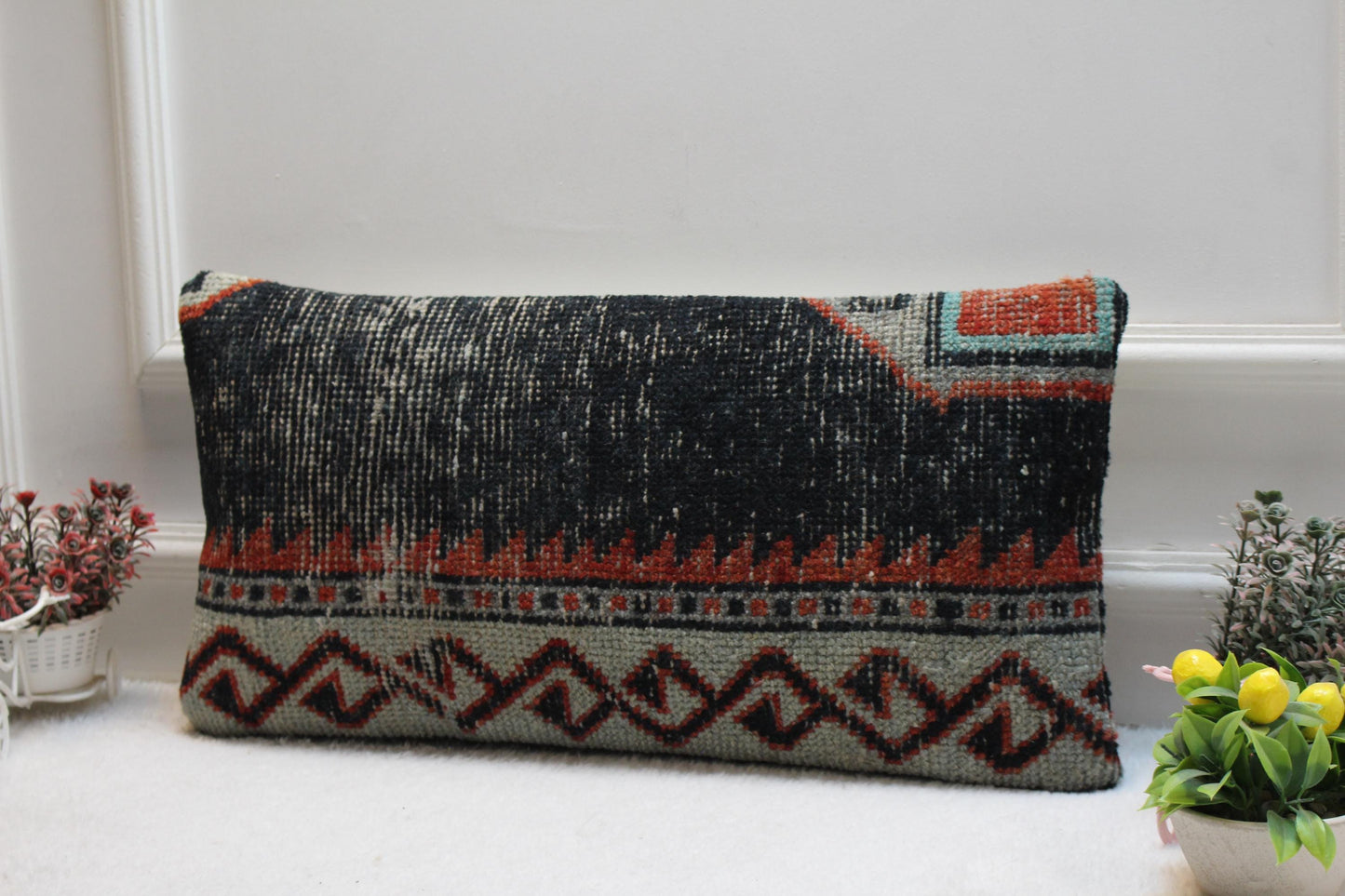 Handmade Kilim Lumbar Pillow Cover: Southwestern Tribal Rug, 12x24