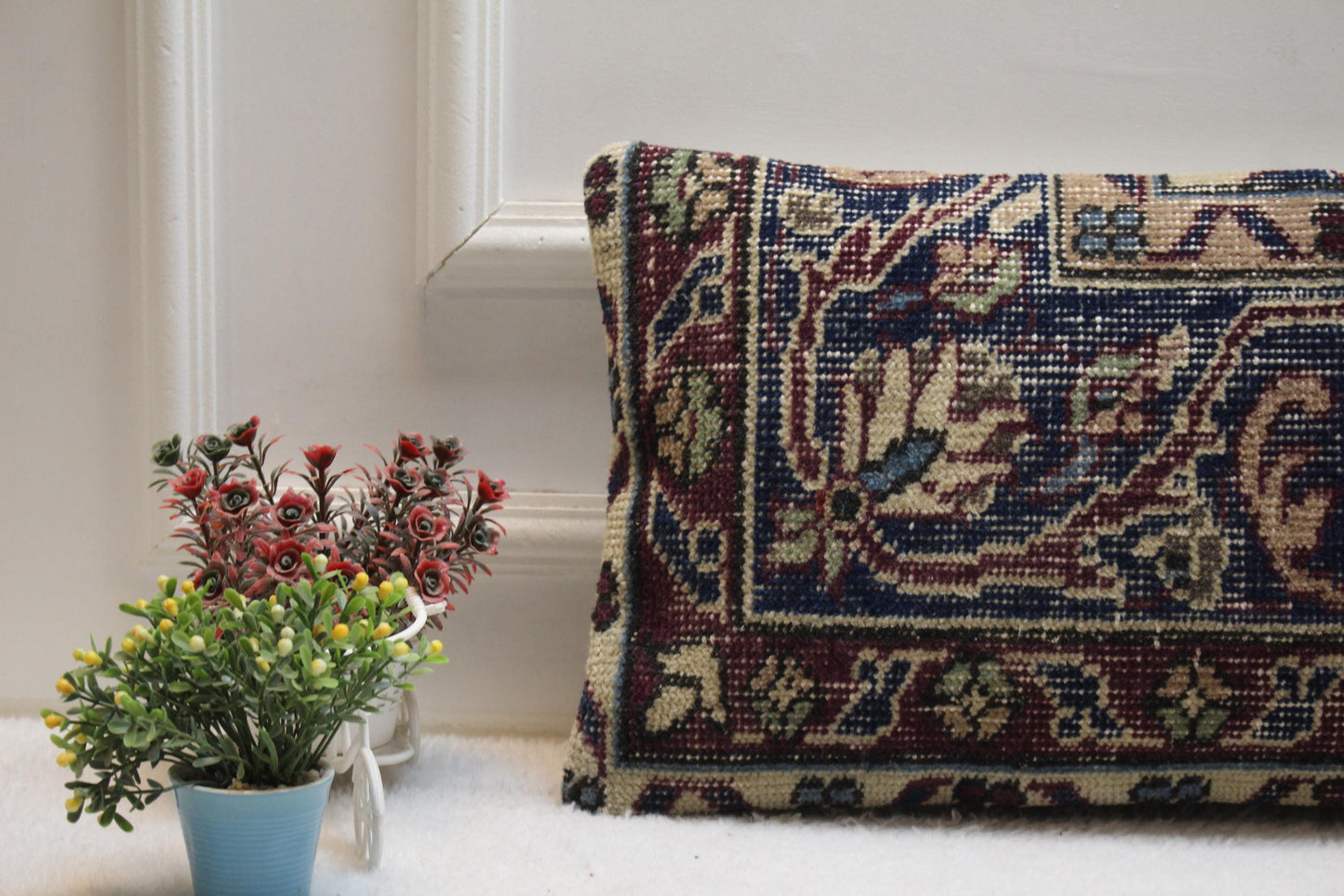 Floral Kilim Lumbar Pillow Cover: Vintage Turkish Rug, 12x24 inch