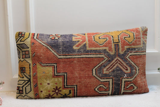 Handmade Vintage Turkish Rug Pillow Cover: Bohemian Decor (16x32 in)