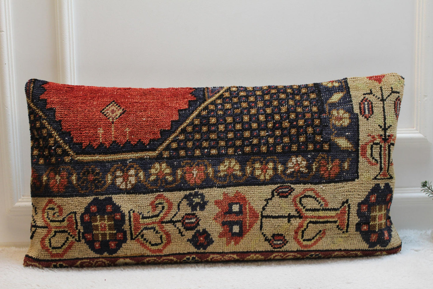 Handmade Wool Lumbar Pillow Cover: Vintage Turkish Rug, 16x32 inch