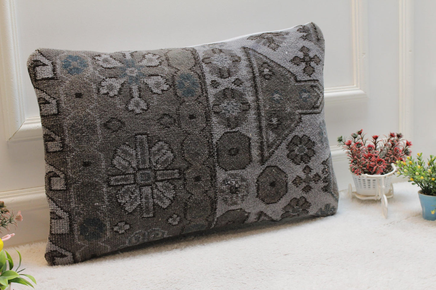 Gray Turkish Rug Lumbar Pillow Cover: Vintage Kilim Pillow, 16x24 inch