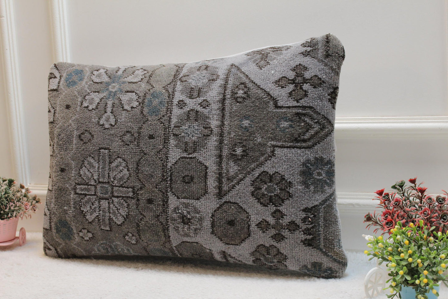 Gray Turkish Rug Lumbar Pillow Cover: Vintage Kilim Pillow, 16x24 inch