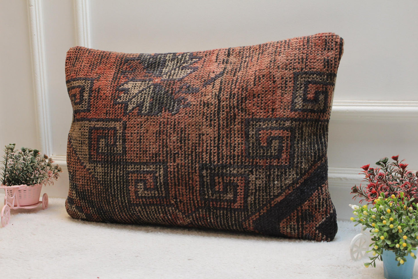 16x24 Vintage Turkish Rug Pillow Cover: Organic Wool Kilim Pillow