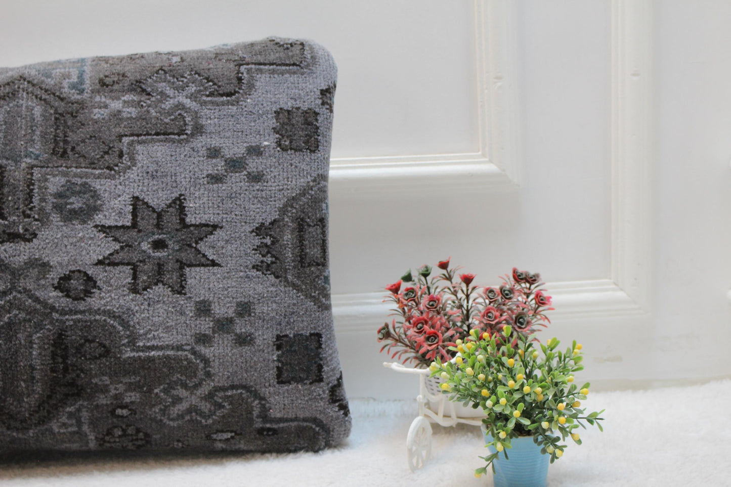 Gray Turkish Rug Pillow Cover: Vintage Kilim Lumbar Pillow (16x24 in)