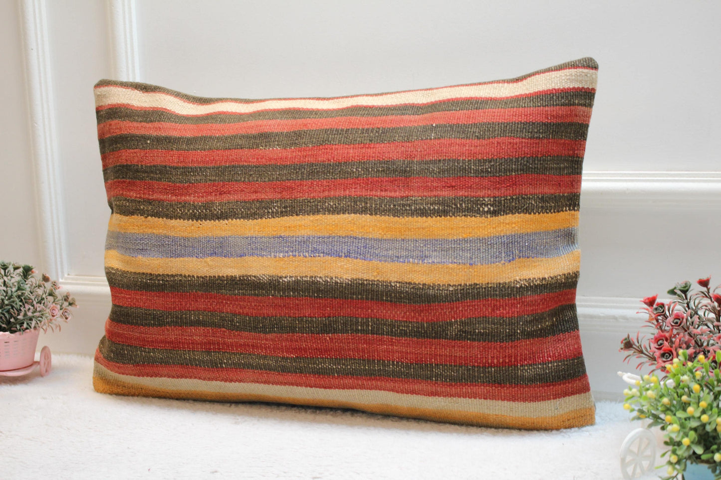 Vintage Kilim Lumbar Pillow Cover (16x24 inch): Handmade Woven Wool